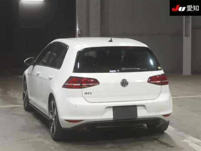 Volkswagen GOLF  с аукциона в Японии