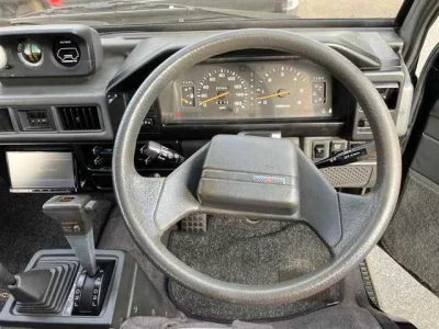 Mitsubishi DELICA WAGON