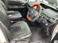 Toyota NOAH лот № 30016 оценка 3.5  с аукциона в Японии 6