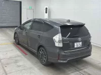 Toyota PRIUS ALPHA лот № 30075 оценка 3.5  с аукциона в Японии 1