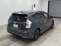 Toyota PRIUS ALPHA лот № 30075 оценка 3.5  с аукциона в Японии 4