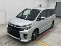 Toyota VOXY лот № 30076 оценка 4  с аукциона в Японии 3