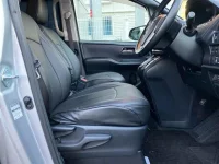 Toyota VOXY лот № 30076 оценка 4  с аукциона в Японии 6