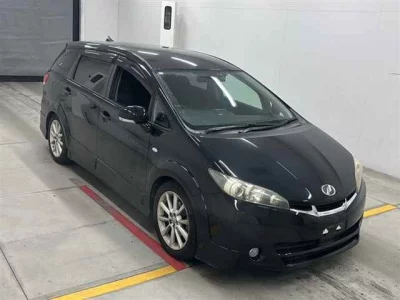 Toyota WISH  с аукциона в Японии