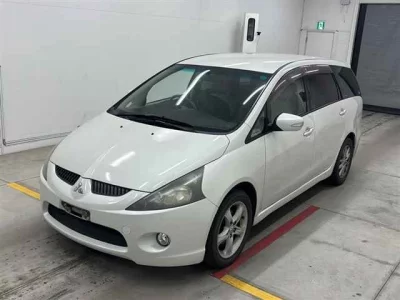 Mitsubishi GRANDIS