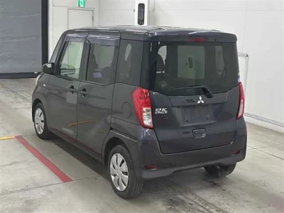 Mitsubishi EK SPACE