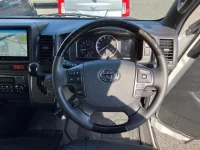 Toyota HIACE VAN лот № 30146 оценка 5  с аукциона в Японии 2