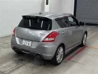Suzuki SWIFT лот № 30154 оценка 3.5  с аукциона в Японии 4