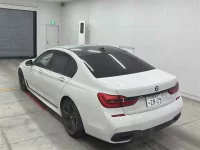 BMW 7-Series лот № 30147 оценка 3.5  с аукциона в Японии 1