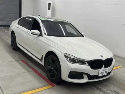 BMW 7-Series  с аукциона в Японии