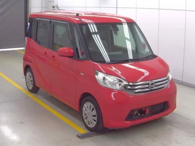 Nissan DAYZ ROOX  с аукциона в Японии