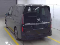 Nissan SERENA лот № 42 оценка R  с аукциона в Японии 1