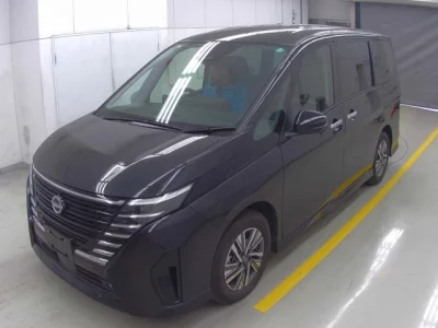 Nissan SERENA  с аукциона в Японии