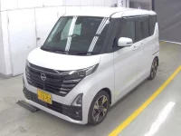 Nissan ROOX лот № 3006 оценка 3.5  с аукциона в Японии 2