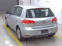 Volkswagen GOLF лот № 5039 оценка 3.5  с аукциона в Японии 1