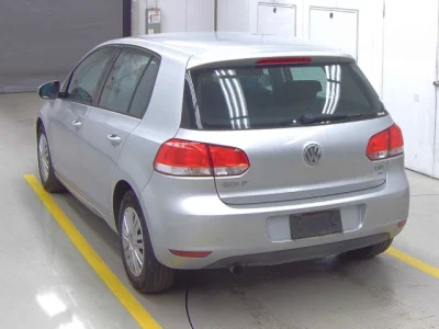 Volkswagen GOLF  с аукциона в Японии