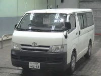 Toyota HIACE VAN лот № 8011 оценка R  с аукциона в Японии 2