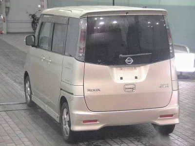 Nissan ROOX