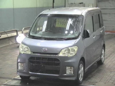 Daihatsu TANTO EXE