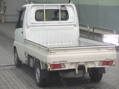 Nissan CLIPPER TRUCK