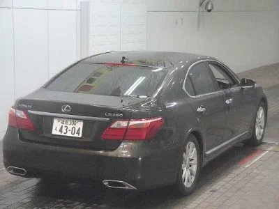 Lexus LS