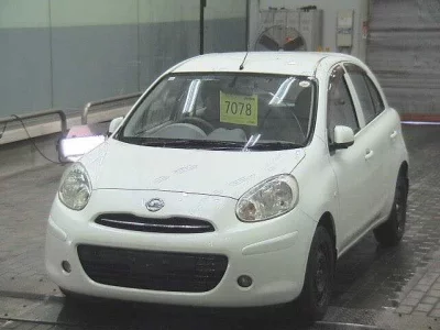 Nissan MARCH
