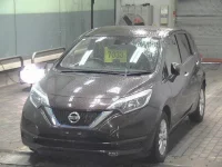 Nissan NOTE лот № 7033 оценка 3  с аукциона в Японии 2