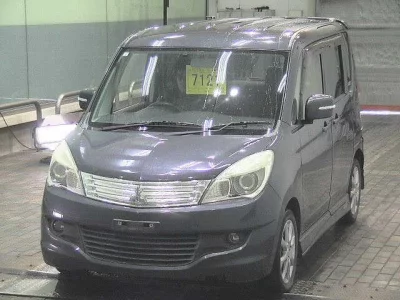 Mitsubishi DELICA D2