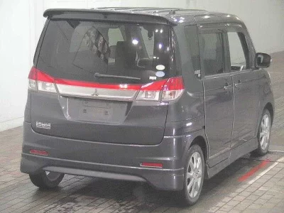 Mitsubishi DELICA D2
