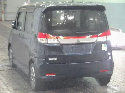 Mitsubishi DELICA D2