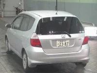 Honda FIT лот № 2131 оценка 3.5  с аукциона в Японии 1