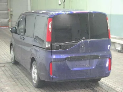 Honda STEP WAGON  с аукциона в Японии