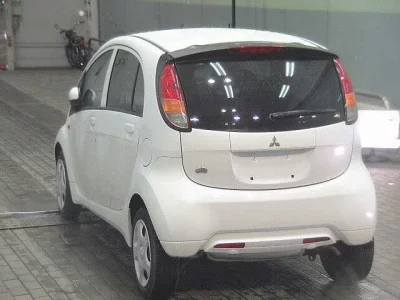Mitsubishi I