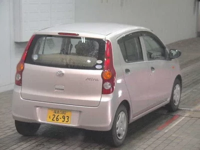 Daihatsu MIRA