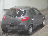 Mazda DEMIO лот № 2018 оценка 3.5  с аукциона в Японии 3