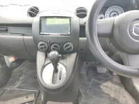 Mazda DEMIO лот № 2018 оценка 3.5  с аукциона в Японии 4