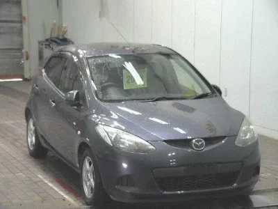Mazda DEMIO  с аукциона в Японии