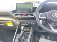 Toyota RAIZE лот № 2206 оценка 6  с аукциона в Японии 4