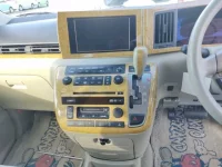 Nissan ELGRAND лот № 2204 оценка 4.5  с аукциона в Японии 4