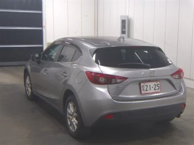 Mazda AXELA  с аукциона в Японии