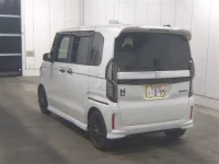 Honda N BOX лот № 3045 оценка R  с аукциона в Японии 1