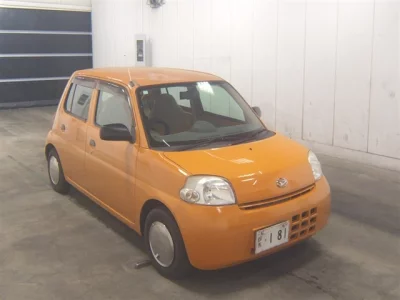 Daihatsu Esse