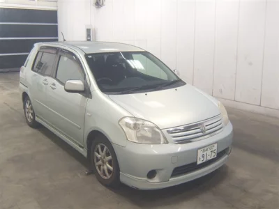 Toyota RAUM