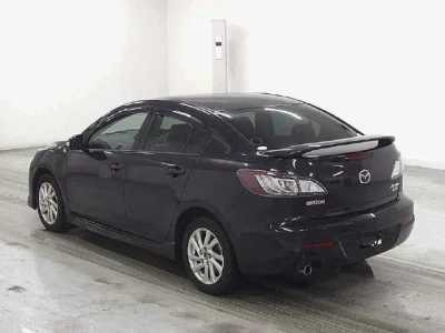 Mazda AXELA  с аукциона в Японии