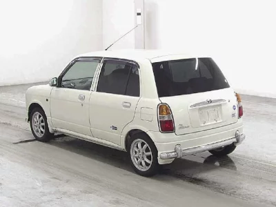 Daihatsu MIRA