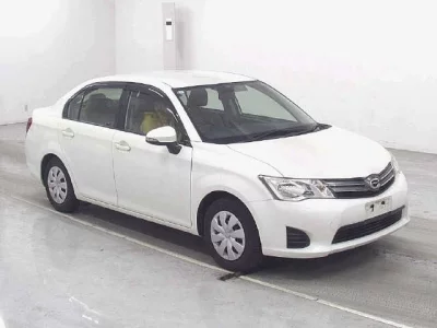 Toyota COROLLA AXIO  с аукциона в Японии