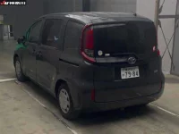 Toyota SIENTA лот № 6125 оценка R  с аукциона в Японии 1