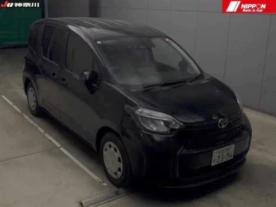 Toyota SIENTA  с аукциона в Японии