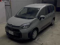 Toyota SIENTA лот № 6137 оценка R  с аукциона в Японии 2