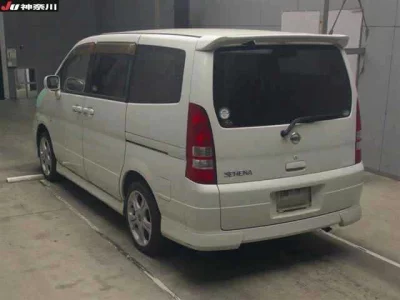 Nissan SERENA  с аукциона в Японии